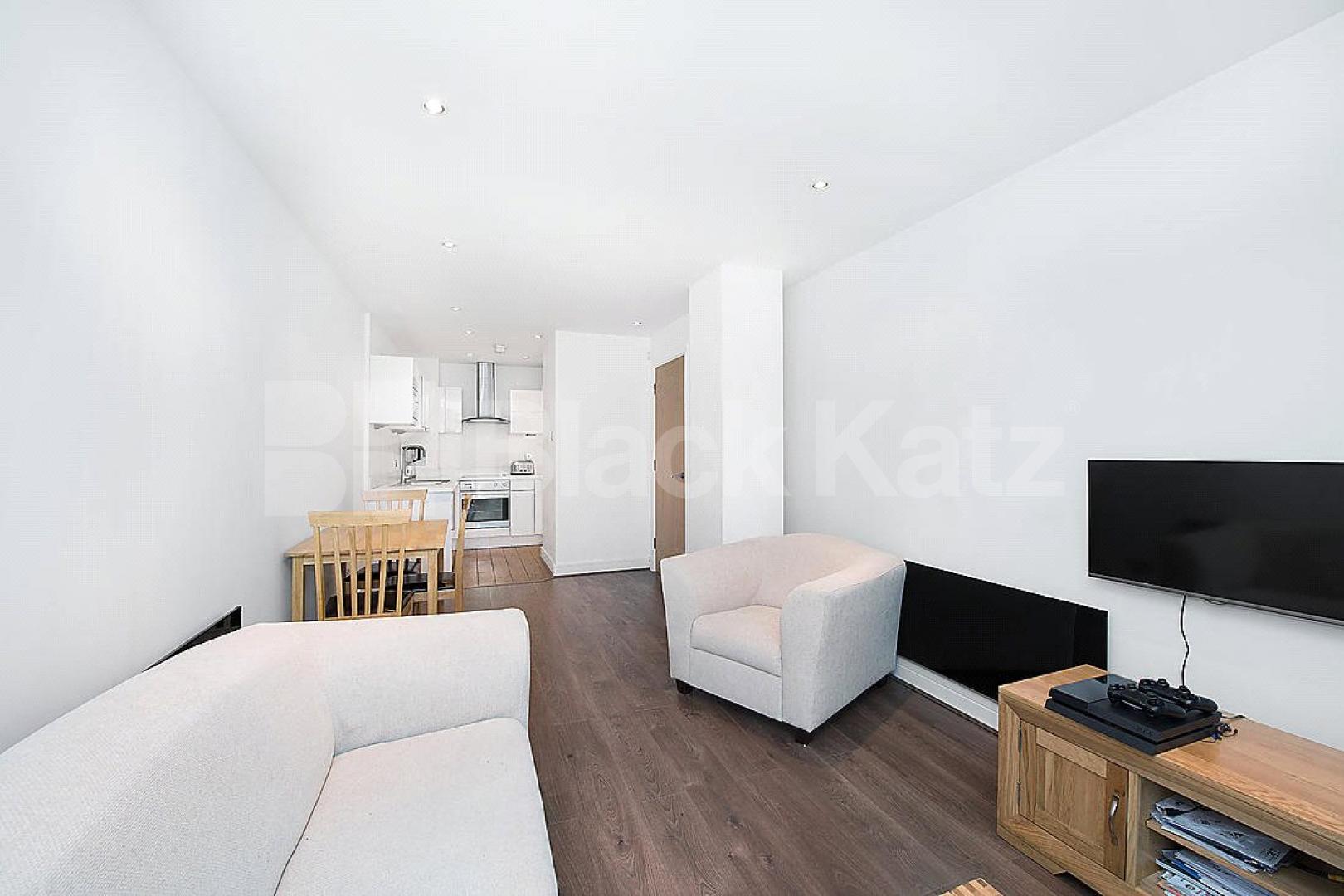 			NEW INSTRUCTION , 2 Bedroom, 1 bath, 1 reception Apartment			 Albert Embankment, Waterloo / Westminster 